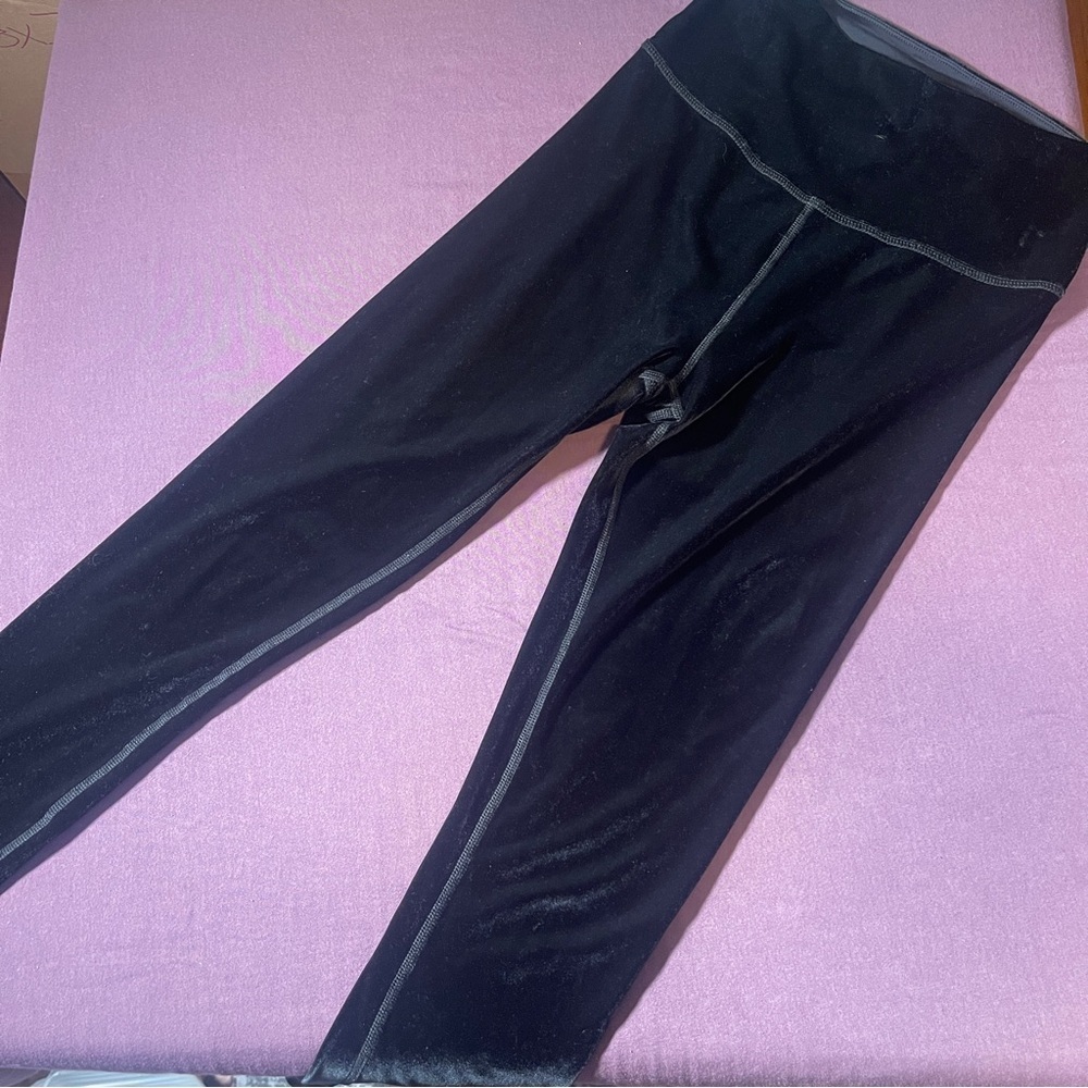Beyond Yoga High-Waisted Velvet Leggings in Black - Size Medium *No logo*